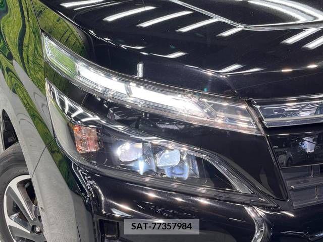 Toyota VOXY 2019-07 321659-14