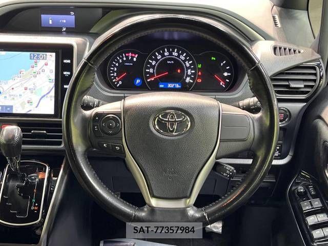 Toyota VOXY 2019-07 321659-13