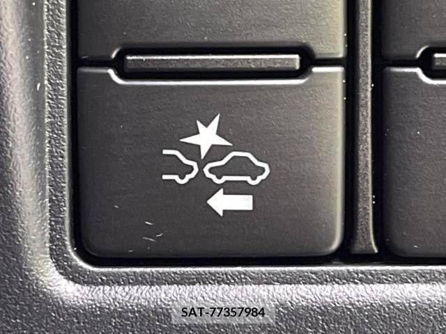 Toyota VOXY 2019-07 321659-5