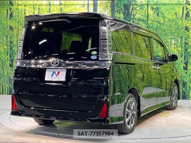 Toyota VOXY 2019-07 321659-19