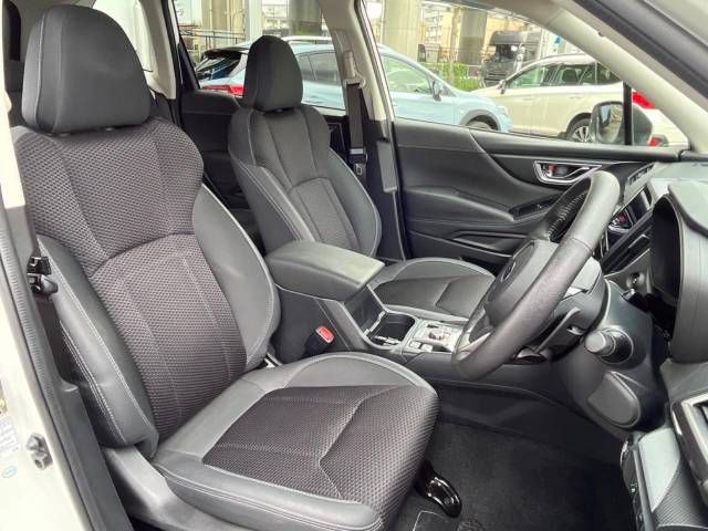 Subaru FORESTER 2018-09 19823-8