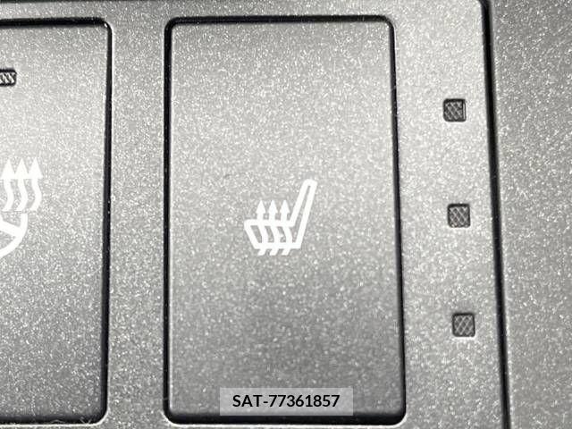 Lexus IS 2022-03 300019-7