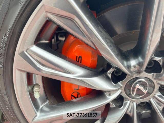 Lexus IS 2022-03 300019-5