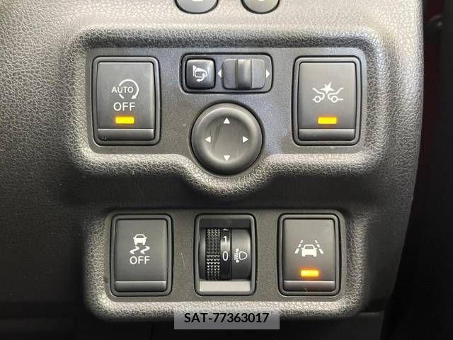 Nissan NOTE 2015-01 302358-4