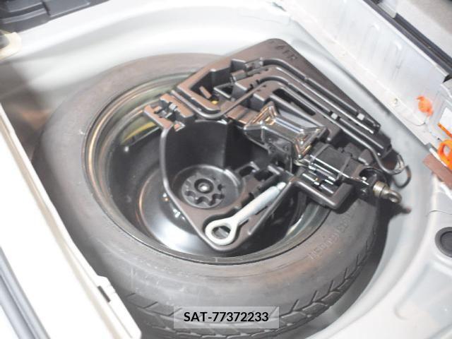 Toyota PRIUS 2009-10 351687-29