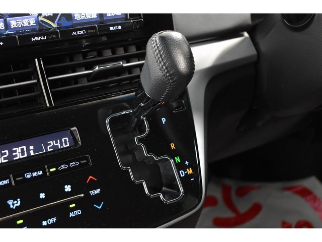 Toyota ESTIMA 2016-07 13647-26