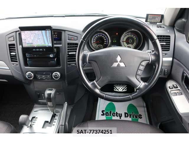Mitsubishi PAJERO 2011-08 224680-7