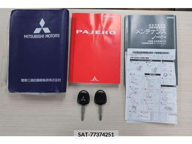 Mitsubishi PAJERO 2011-08 224680-3