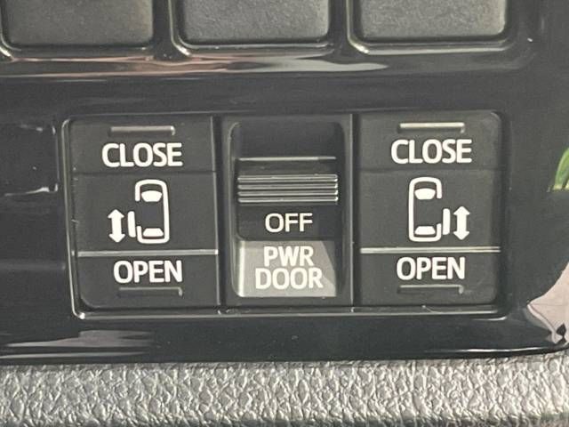Toyota NOAH 2014-10 192625-3