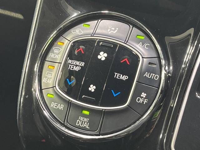 Toyota NOAH 2014-10 192625-4