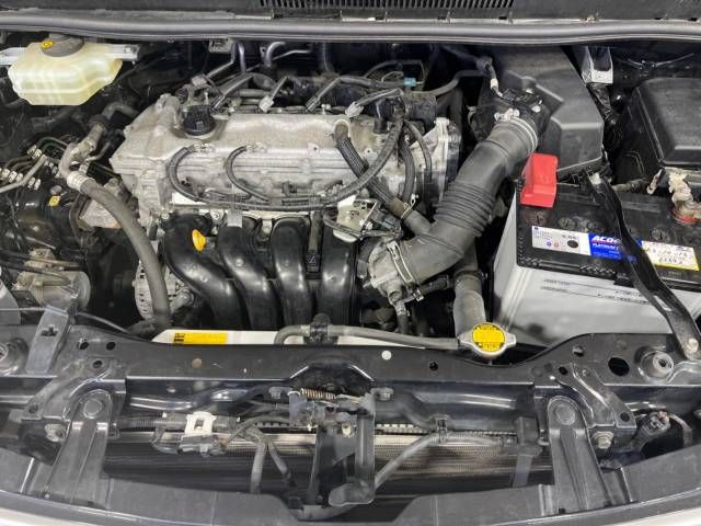 Toyota NOAH 2014-10 192625-18