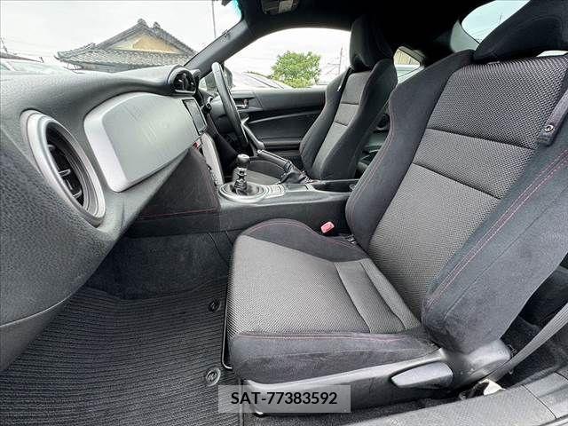 Subaru BRZ 2012-08 329483-15