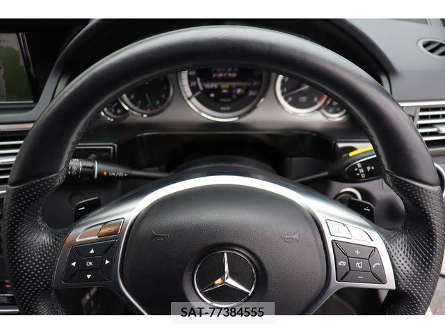 Mercedes Benz E-CLASS 2013-01 210472-13