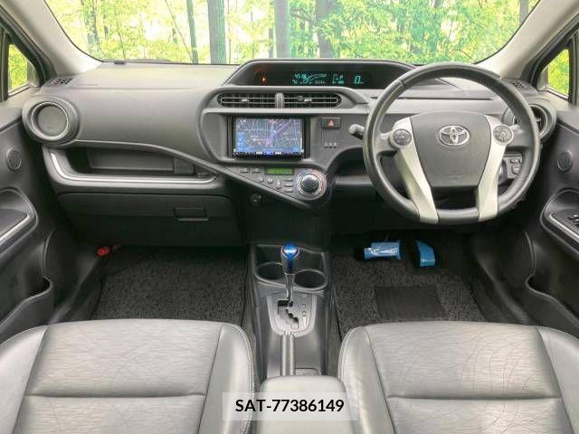 Toyota AQUA 2013-07 395659-1
