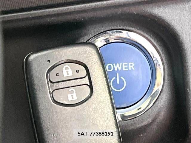 Toyota AQUA 2019-09 244475-6