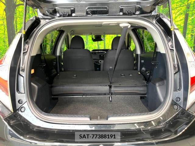 Toyota AQUA 2019-09 244475-11