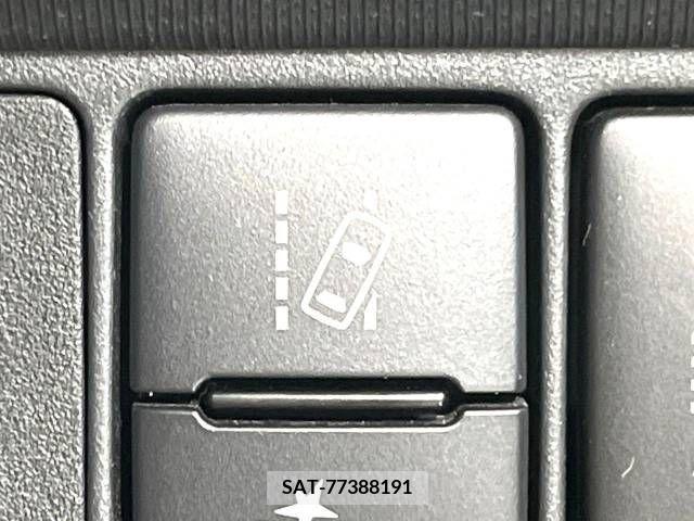 Toyota AQUA 2019-09 244475-8