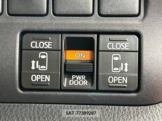 Toyota ESQUIRE 2015-06 268909-5