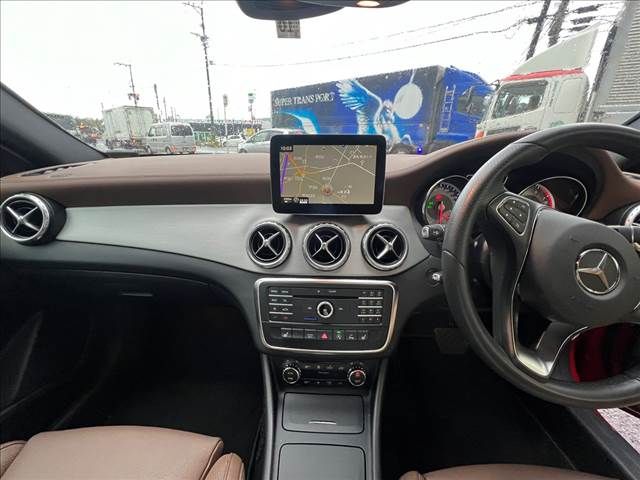 Mercedes Benz GLA-CLASS 2017-03 181019-15