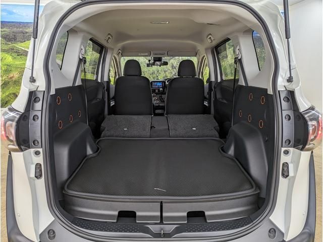 Toyota SIENTA 2018-11 195567-13