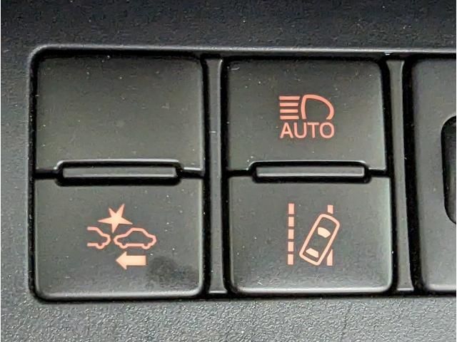 Toyota SIENTA 2018-11 195567-5