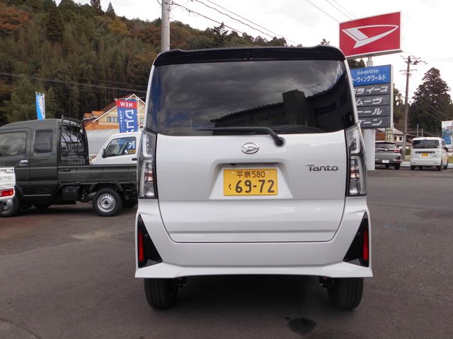 Daihatsu TANTO CUSTOM 2022-10 2624-6