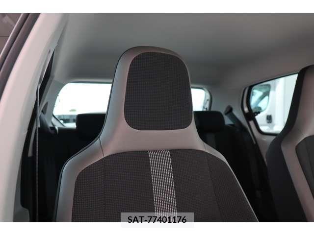 VolksWagen UP! 2017-09 320243-19