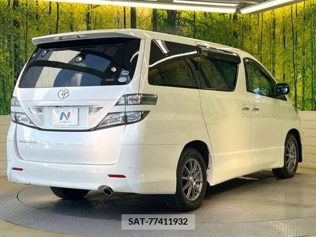 Toyota VELLFIRE 2010-06 369674-17