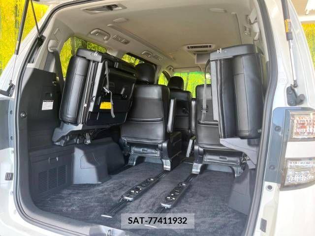 Toyota VELLFIRE 2010-06 369674-11