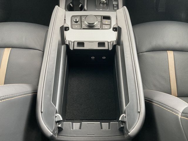 Mazda CX-60 2023-02 24544-22