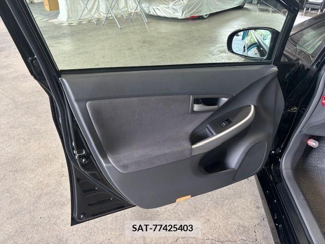 Toyota PRIUS 2011-07 366394-27