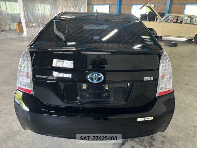 Toyota PRIUS 2011-07 366394-8