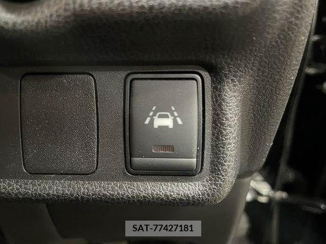 Nissan NOTE 2019-10 279926-11