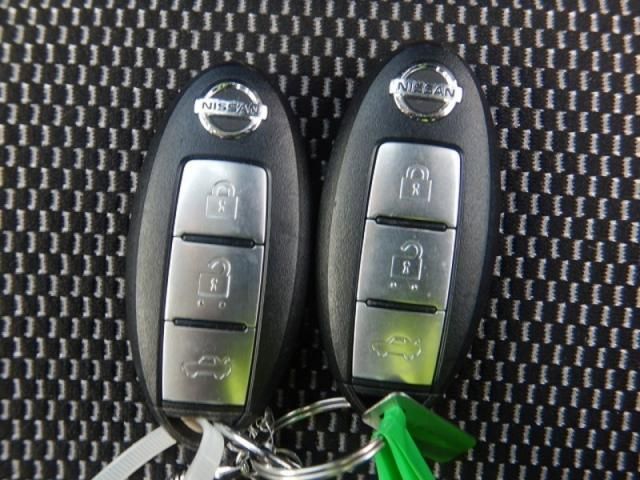 Nissan LATIO 2015-09 188749-12