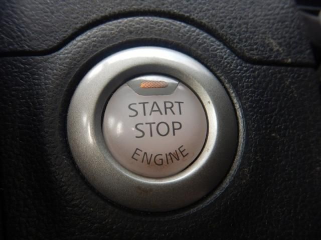 Nissan LATIO 2015-09 188749-11