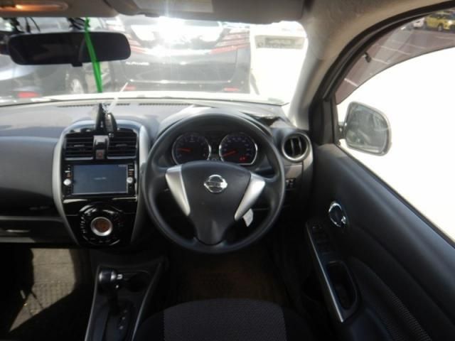 Nissan LATIO 2015-09 188749-9