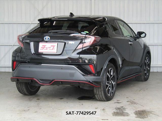 Toyota C-HR 2017-12 323017-2