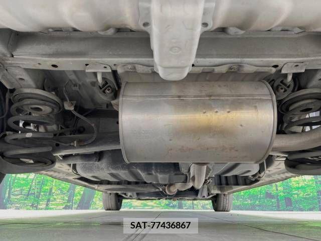 Toyota NOAH 2005-07 365125-19