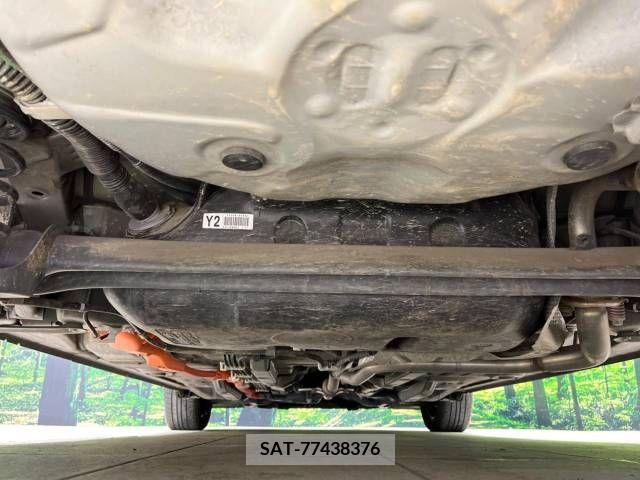 Toyota AQUA 2019-06 381475-19