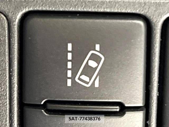 Toyota AQUA 2019-06 381475-6