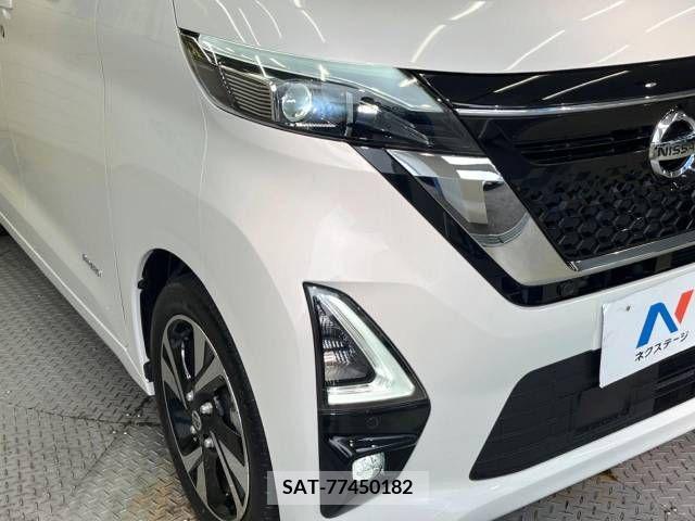 Nissan ROOX 2021-09 393754-12