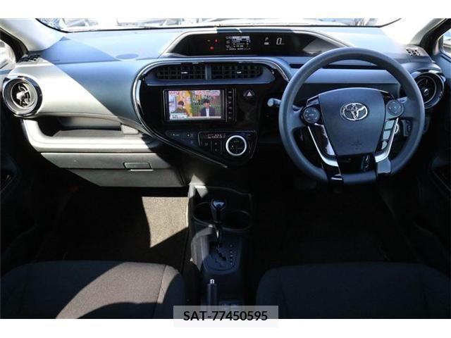 Toyota AQUA 2019-01 203204-3