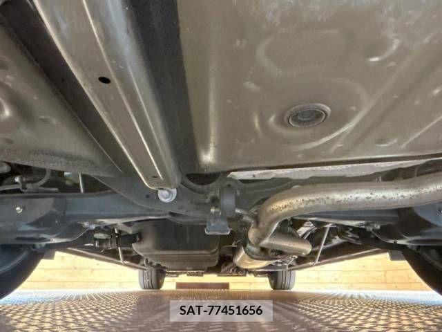 Toyota VELLFIRE 2018-05 333175-19