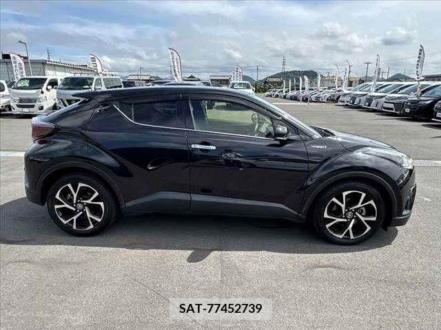 Toyota C-HR 2018-03 383098-11
