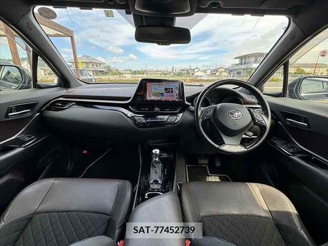 Toyota C-HR 2018-03 383098-1