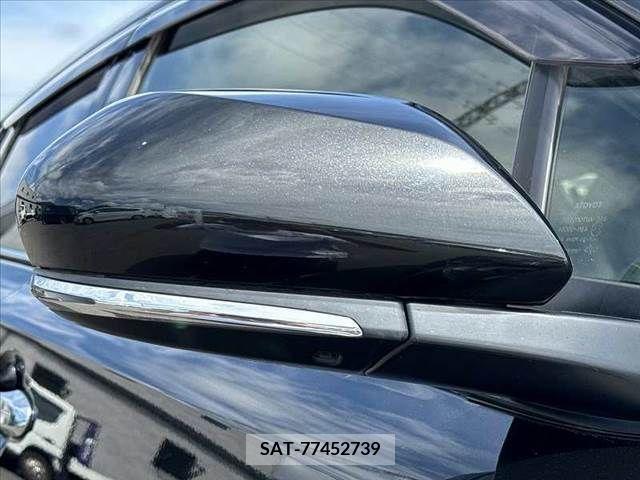 Toyota C-HR 2018-03 383098-28