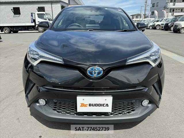 Toyota C-HR 2018-03 383098-8
