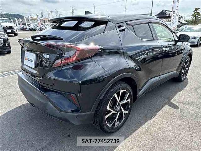Toyota C-HR 2018-03 383098-14