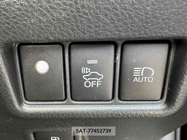 Toyota C-HR 2018-03 383098-23