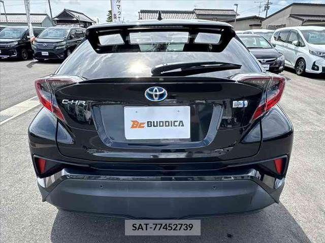 Toyota C-HR 2018-03 383098-13